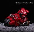 Warhammer 40K Minifigurine Space Marine Assault Bikes – Space Wolves, Blood Angels, Imperial Fists, White Scars & Ultramarines Minifigs